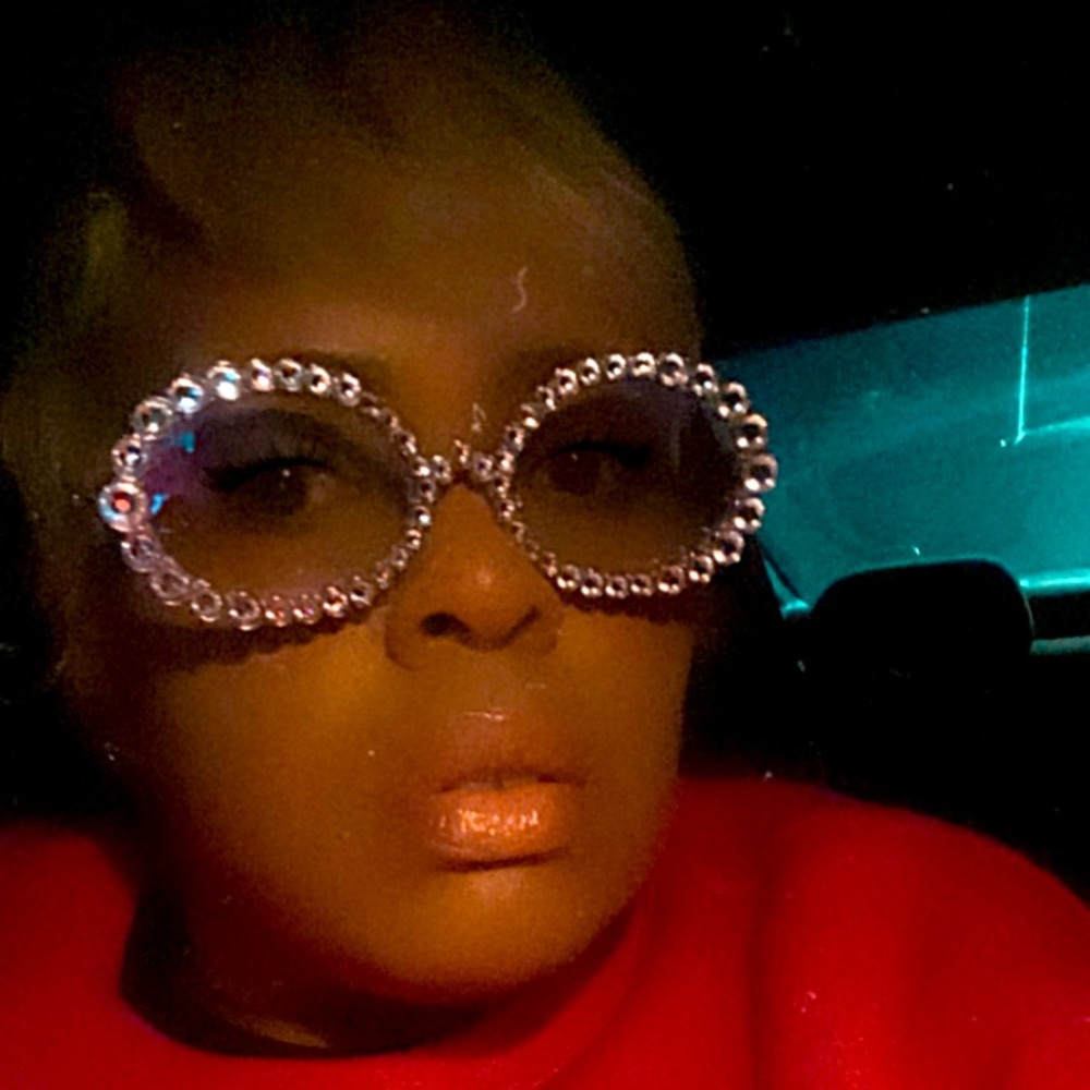 Meet your Posher, Tangie